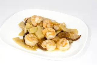 33 Gamberetti con funghi e bambù