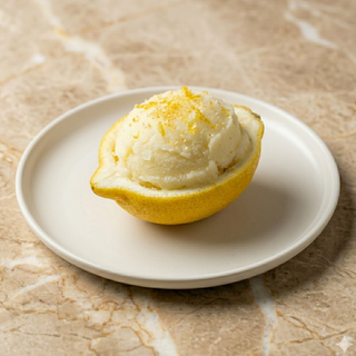 Gelato ripieno al limone