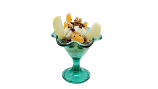 Giaourti me frutta