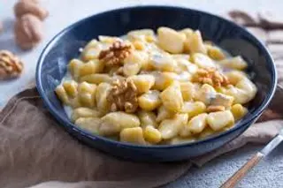 Gnocchi con zola e noci