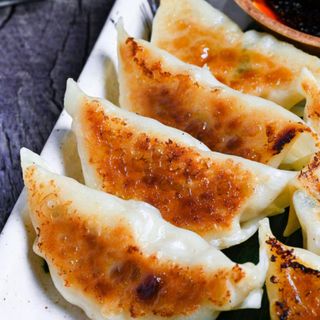 42 Gyoza crispy