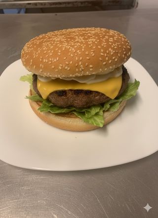 Burger con formaggio, insalata e maionese - medio