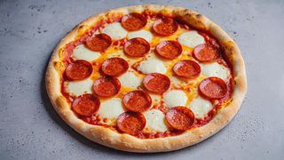 Pizza Hot Pepperoni