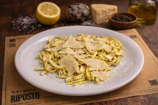 Insalata di carciofi crudi