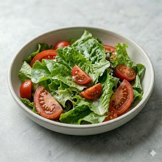 Insalata di lattuga e pomodoro