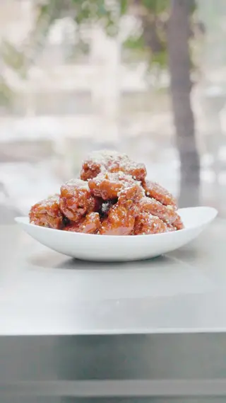 Крылышки в соусе кандян (1000г)