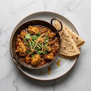 Karahi (pollo) con chapati