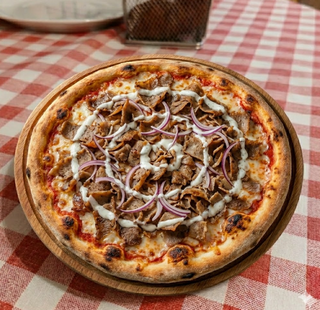 Kebab pizza