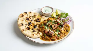 Kebab curry con pane