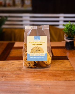 Biscotti con gocce di cioccolato