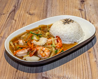 Khaw pad krapaw talay