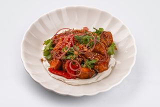 Хрустящие баклажаны с томатами и сүзмө (430г)