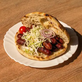 Kobasica u lepinji 150g