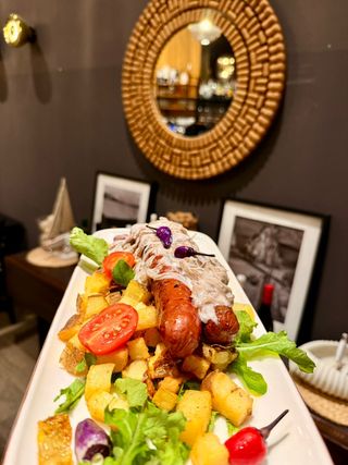 Kobasice sa krem sosom od luka