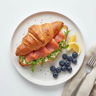 Круассаны с сёмгой и рукколой (380г)