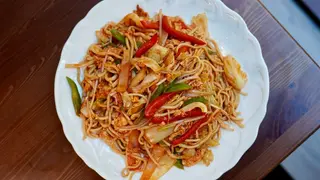 Lamian saltati con uova e verdure