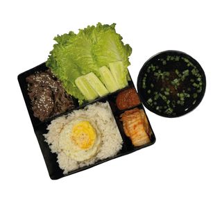 ЛАНЧ-БОКС С ЖАРЕНОЙ ГОВЯДИНОЙ (500г)