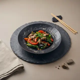 Тёплый салат с говядиной (350г)