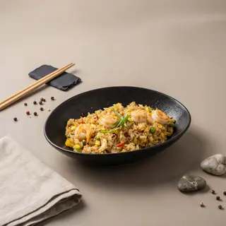 Жареный рис с креветками (350г)