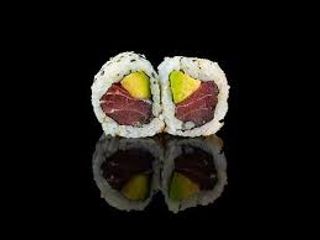 Maguro roll