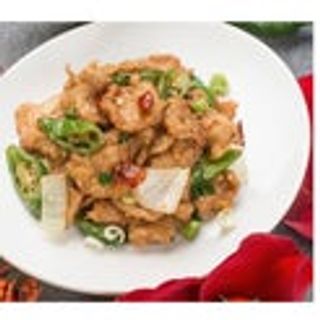 Maiale fritto saltato con peperoncino e cipolla sale e pepe