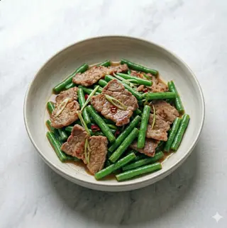 Maiale saltato con fagiolini