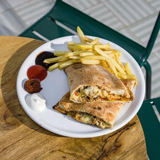 Makloub Chawarma