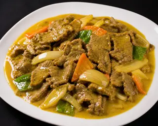 80. Manzo in salsa curry