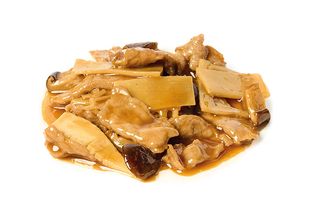 347. Manzo con funghi e bambu