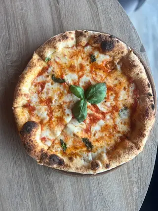 Pizza Margherita