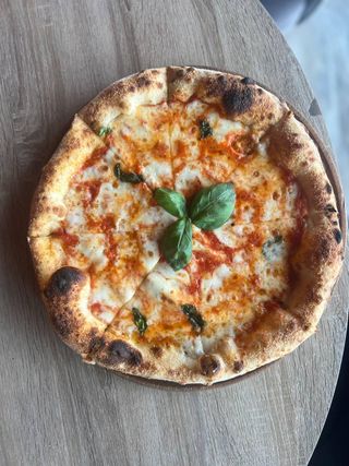 Pizza Margherita