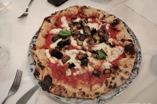 Margherita con melanzane