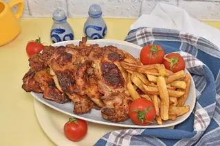 Marinirani pileći batak 220g u pikantnom sosu