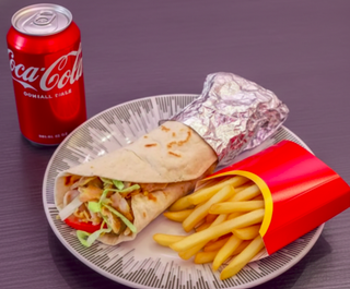 Piadina kingz kebab + patatine e una bibita a scelta