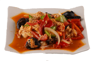 Мясо с болгарским перцем и яйцом (600г)