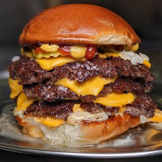 Amazing Triple Burger 