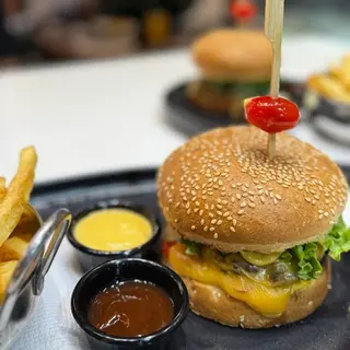 Burger Pepperoni