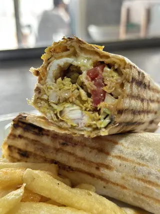 Mlewi Omelette & Fromage Et Cordon Bleu