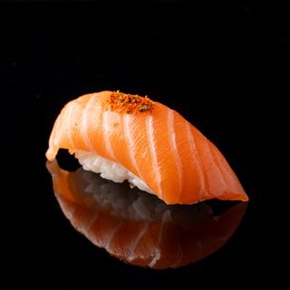 N°21, Sushi Saumon épicés