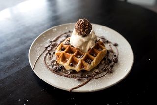Bubble Waffle Ferrero Rocher