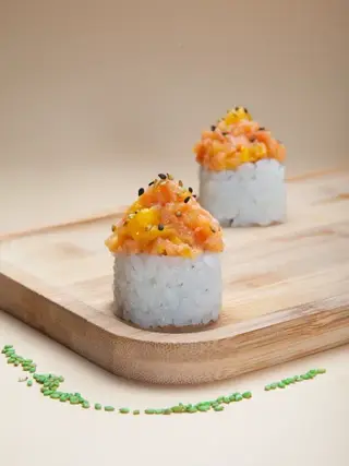 Fusion Roll Sakura Flame