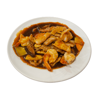 38 Misto di carne, gamberi e verdure alla piastra