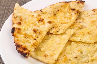 Naan paneer