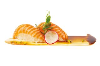 80. Nigiri sake - 3 pezzi