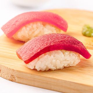 Nigiri tuna