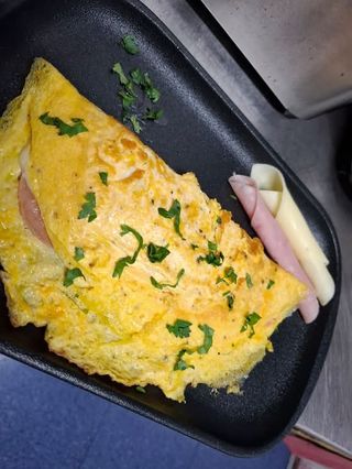 Omelete de Fiambre e Queijo