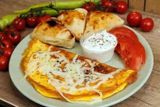 Omlet sa sirom