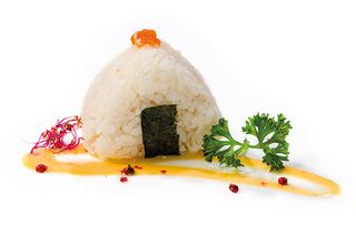 104. Onigiri spicy sake - 1 pezzo