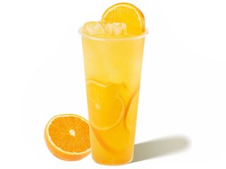 Narandža ledeni čaj