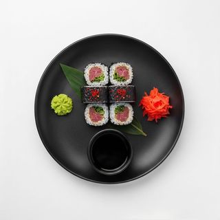 Острый с угрем (320г)